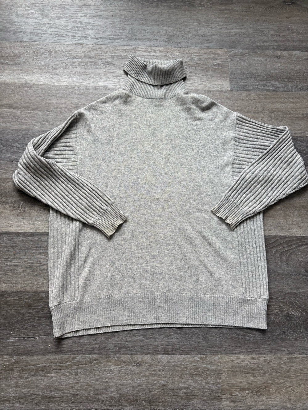 VINCE Classic Turtleneck Sweater - Gray